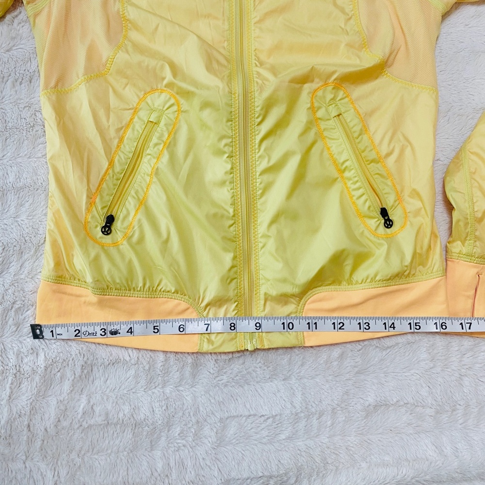 Lululemon RUN: Two To Make It True Jacket - Picture 13 of 14